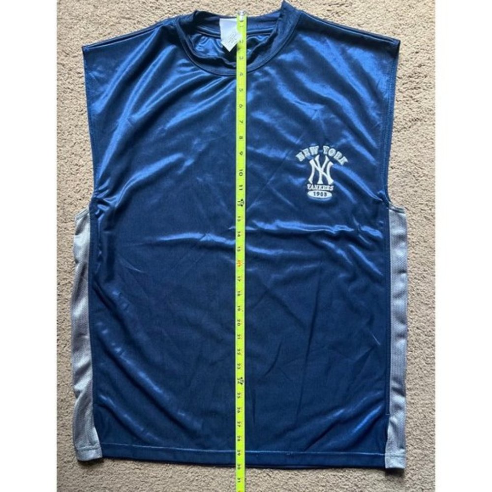 Mens Tank - Picture 5 of 5